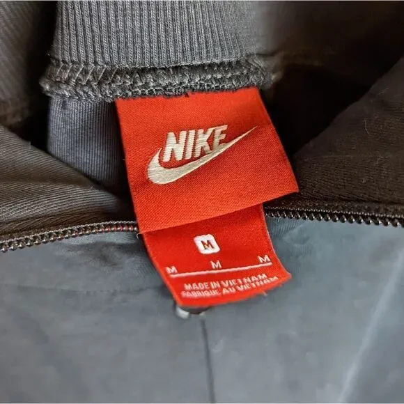 nike high waisted leggings  - Picture 4 of 5